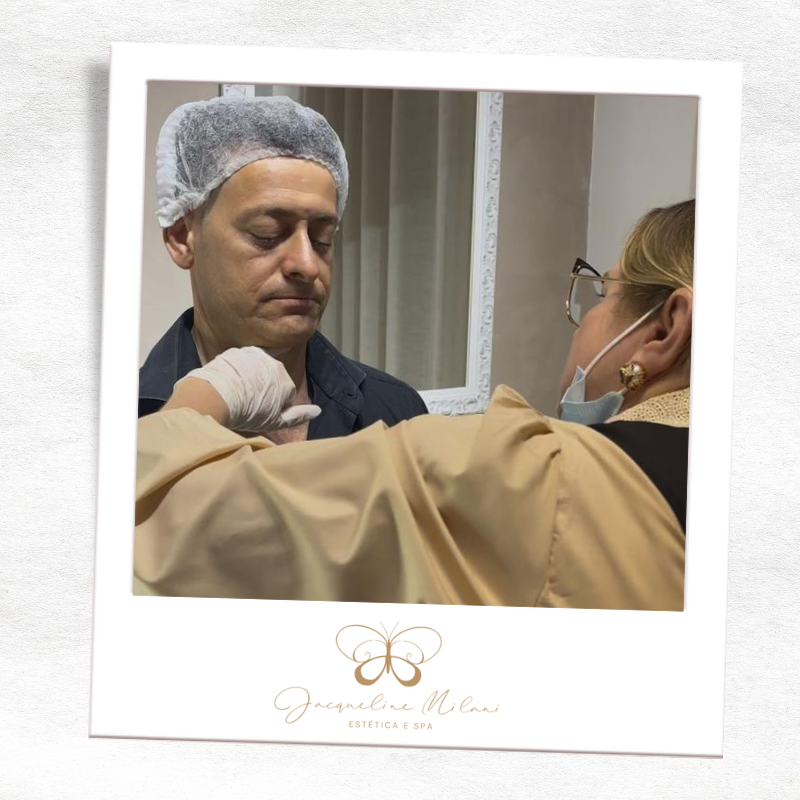 Estética facial em Araçariguama na Clínica Jacqueline Milani Espaço Estético, com protocolos personalizados para rejuvenescimento.